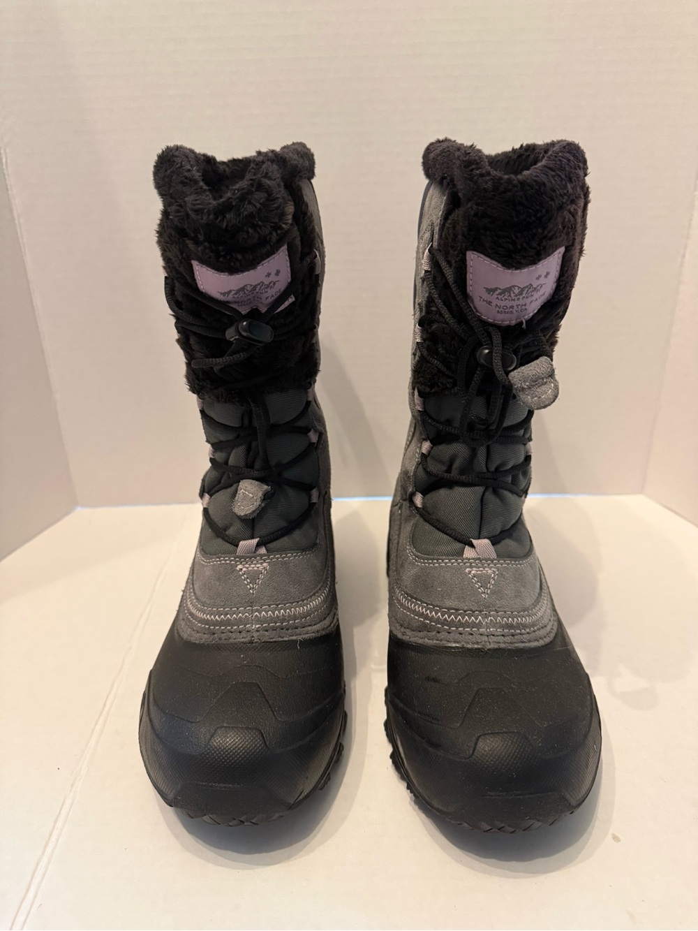 The North Face Kids' 6 Black/Grey/Lavender Snow Boots excellent condition.